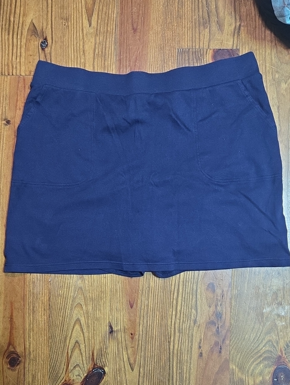 croft & barrow Navy Knit Skort with Front Pockets